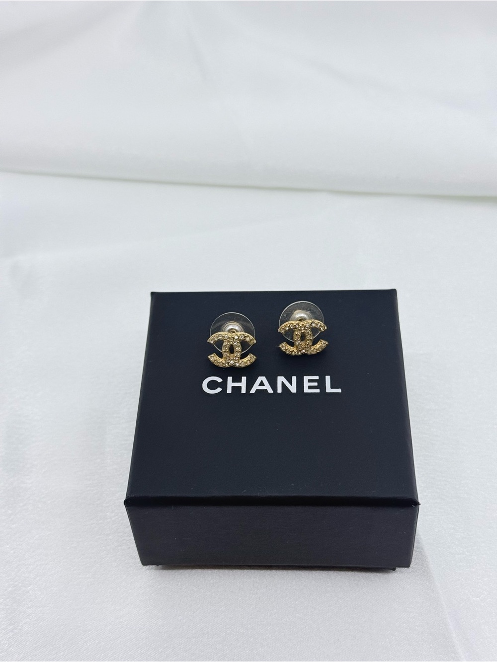 Chanel Small Crystal CC Logo Gold Stud Earrings - Picture 9 of 9